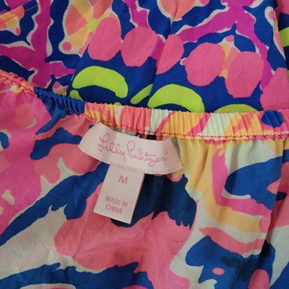 Lilly Pulitzer Size Medium 100% Silk Off Shoulder Bomb Shell Engineered Top - Picture 7 of 8